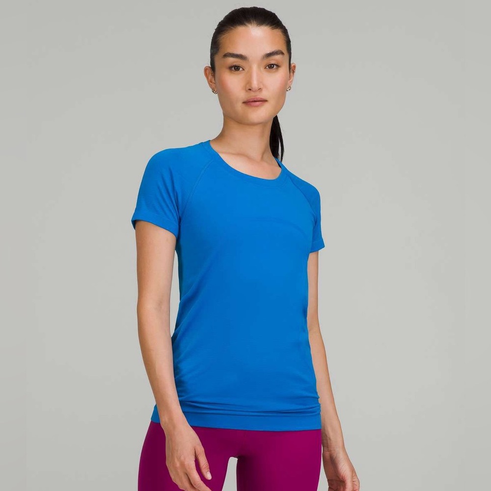 💙lululemon swiftly tech 2.0 short sleeve shirt poolside